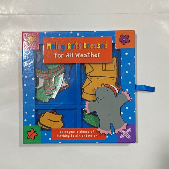 Moley Gets Dressed book & magnetic pieces - Picture 2 of 8